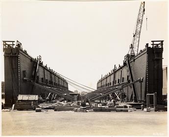 (FLOATING DRY DOCK CONSTRUCTION) Archive with 15 albums, containing 79 photographs documenting the step-by-step construction by The Tul